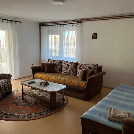 Apartament Smestaj Miki *